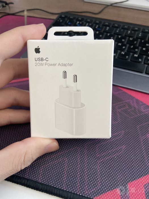 USB-C 20W Power Adapter