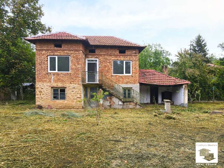 140023  Kъща с ремонтиран втори етаж, на 35 км от Велико Търново