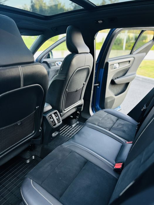 Volvo xc40 R-line Recharge 4x4