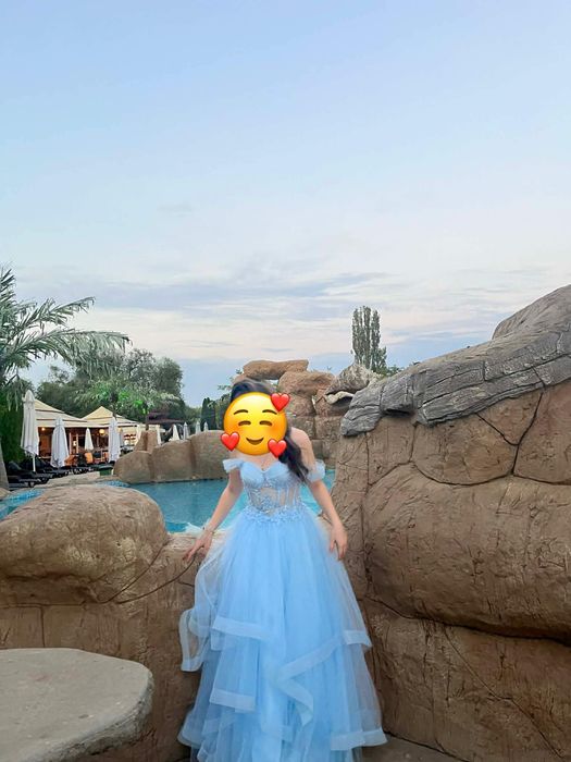 Рокли за бал и изпращане