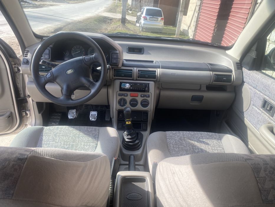 Ланд ровер  год 2001 4:4