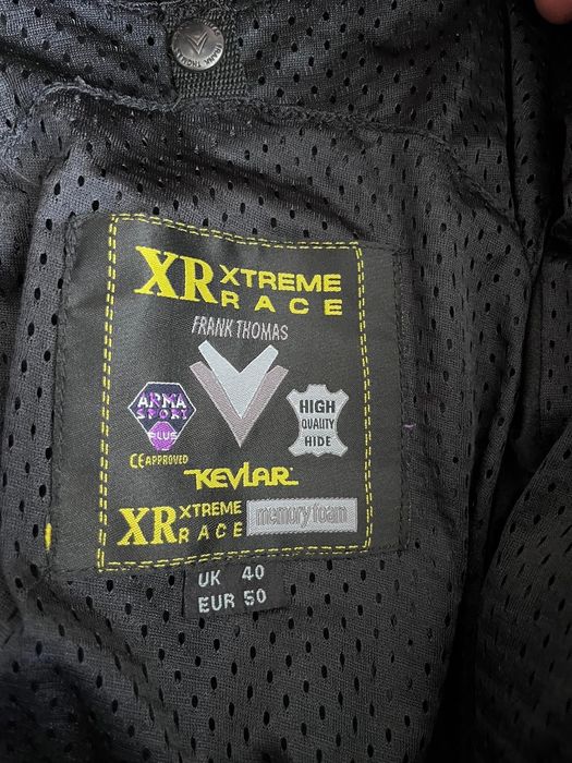 Мото екип цял в много добро състояние