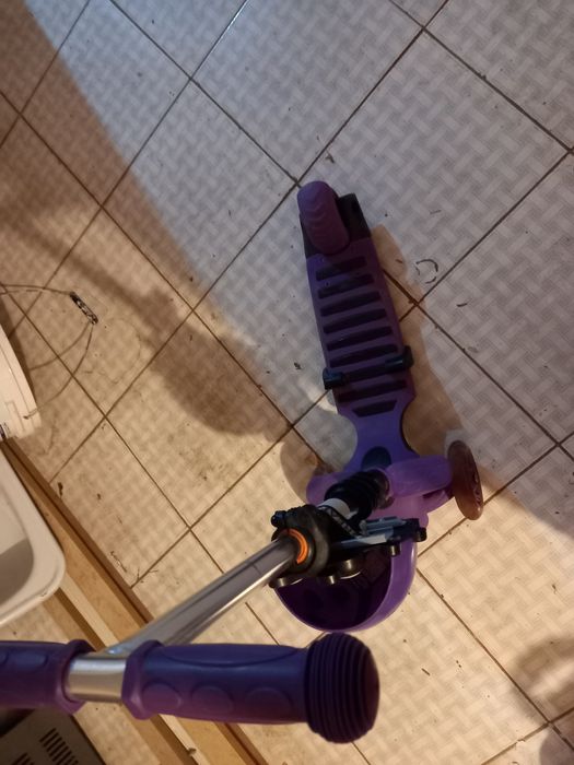 Детский велосипед и самокат