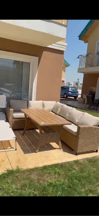 Set terasa cu umbrela inclusa