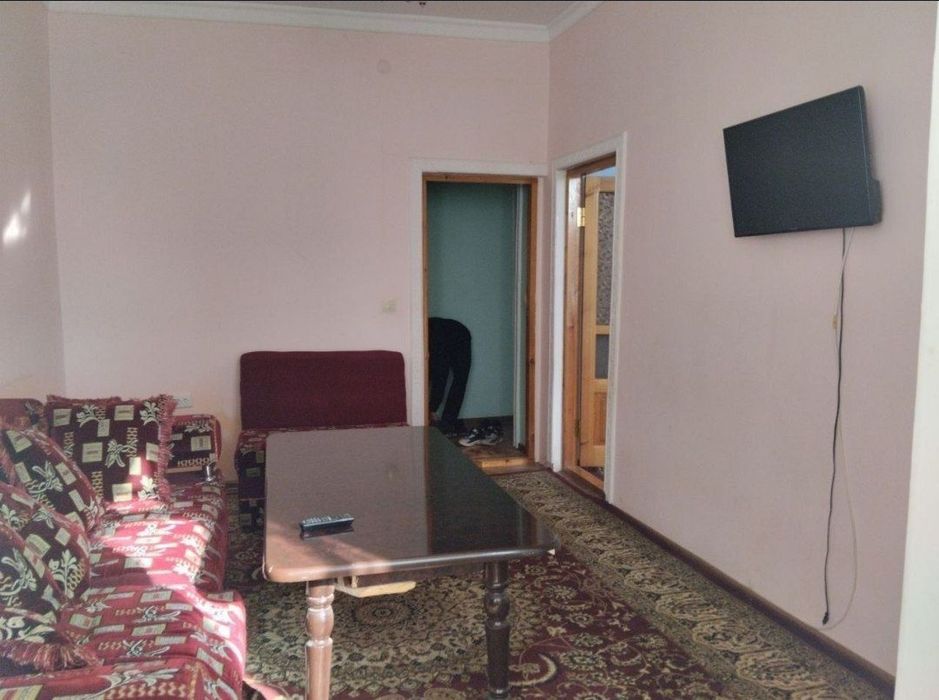 Konechka tomonda 2 xonalik uy sotiladi