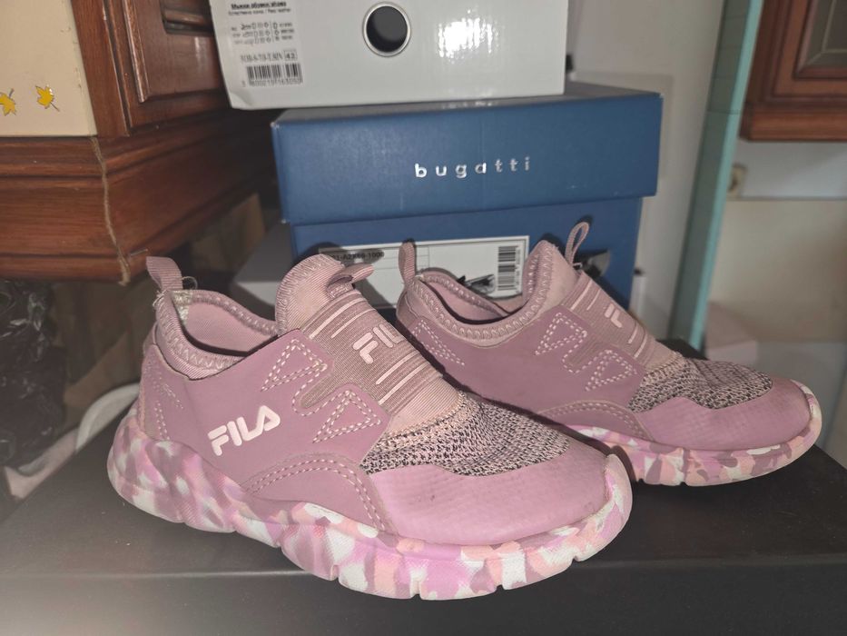 Fila момиче маратонки