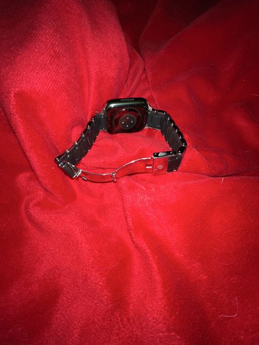 Seria 7 apple watch la 1000 lei