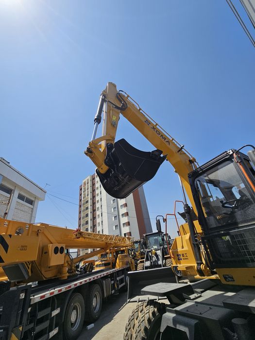 Экскаватор колёсный XGMA XG8165W 0.65м3