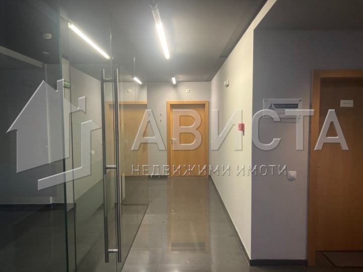 Дава се под наем Офис в София, Зона Б-5 - 39 кв.м за 500 € - Снимка #6