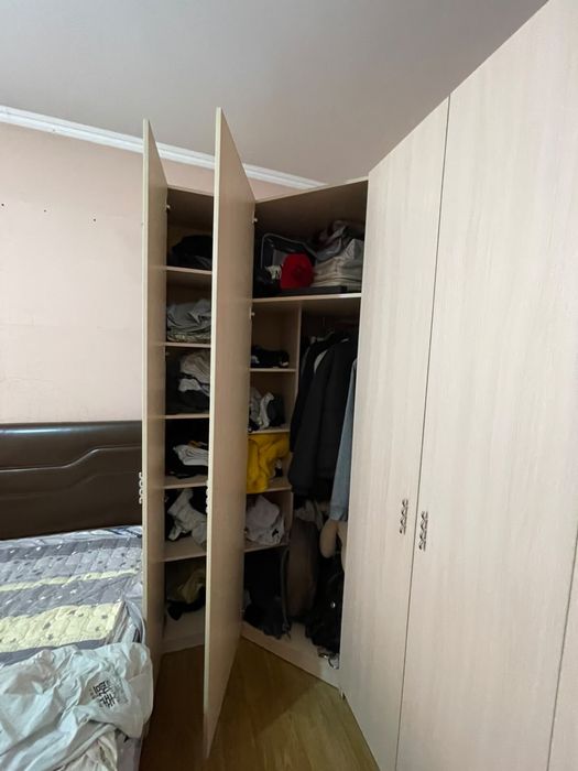 Продаётся угловой шкаф