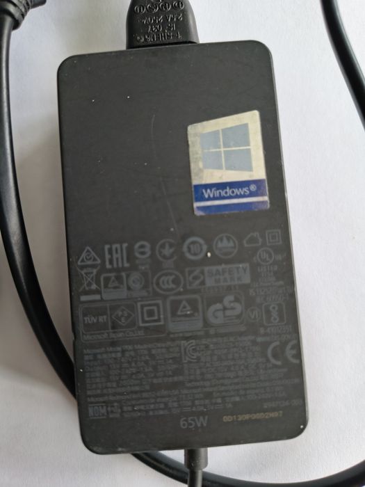 Оригинално зарядно за Microsoft Surface Pro 5 - 65W