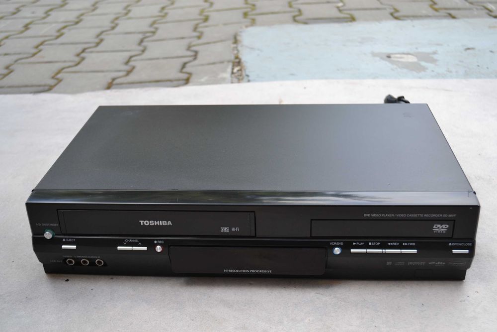 Video Recorder +Dvd player Toshiba SD 38VF