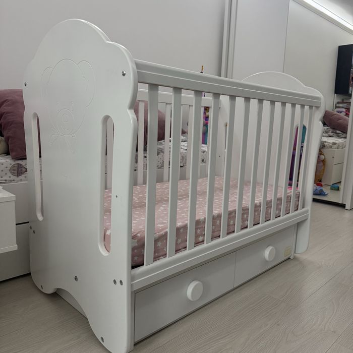 Детска кошара с люлка и матрак