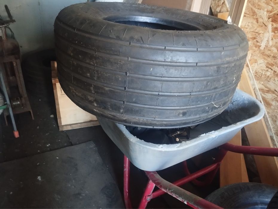 Продам балоны на сельхозтехнику