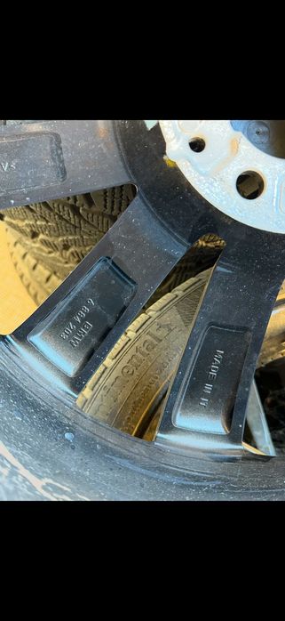 Set jante originale bmw 19 cu cauciucuri de iarna Pirelli