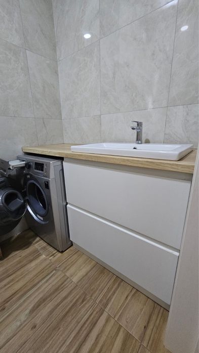 Продам тумбу для ванной комнаты