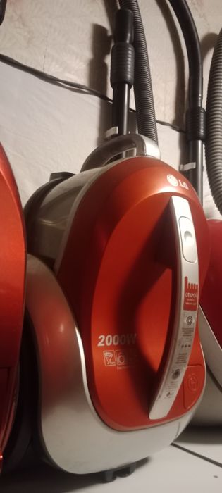 Пылесосы в отличном состояние