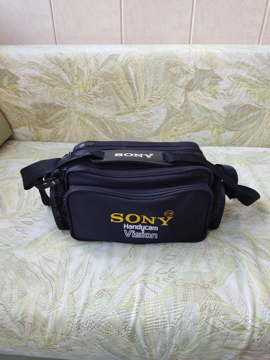 Продам видеокамеру Panasonic NV VZ9 EU