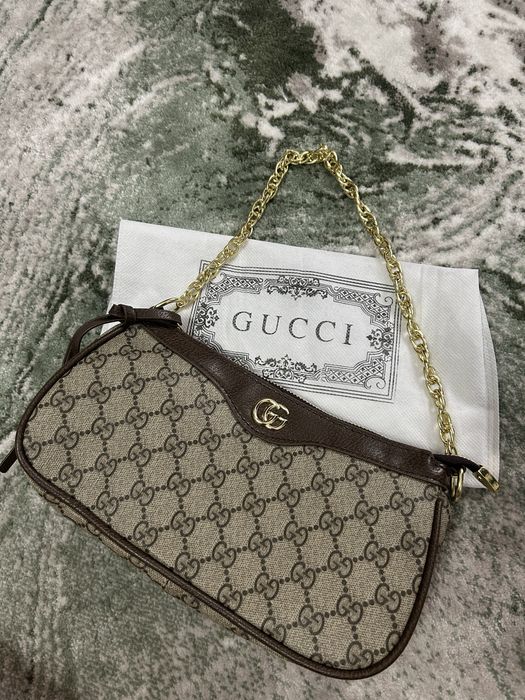 Vand geanta gucci