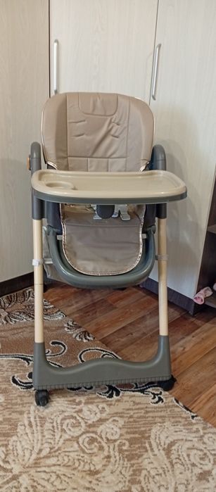 Продам стульчик для кормления