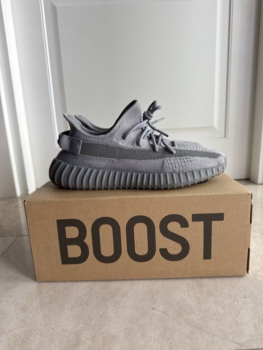 Yeezy Boost 350 V2