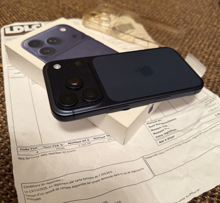 Iphone 17 Pro 256GB Blue 24м. ГАРАНЦИЯ ПОДАРЪК