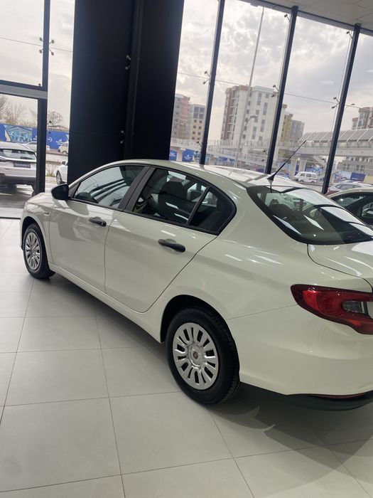 Машина ( Fiat )