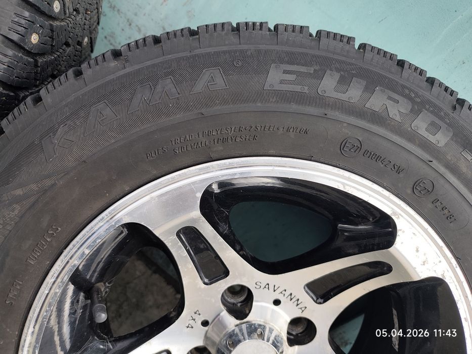 Продам диски Арбузы вместе с зимней резиной.