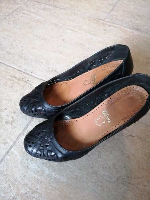 Pantofi marimea 36-37 din piele