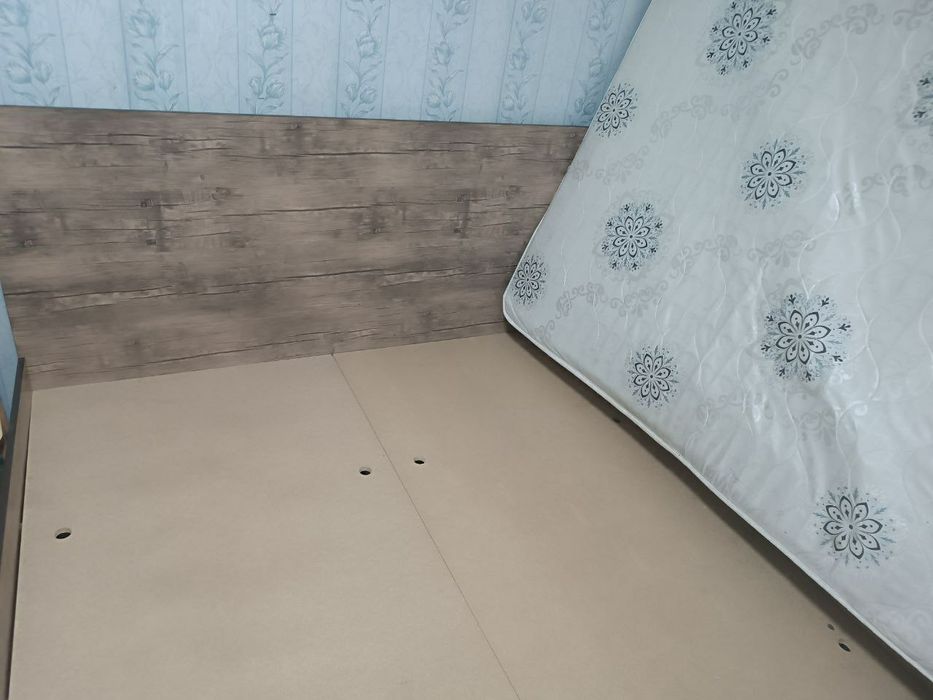 Продам спальную мебель