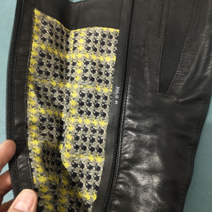 Продаю кожаные сапоги Geox