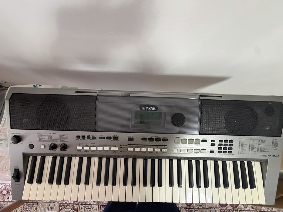 Синтезатор Yamaha E443