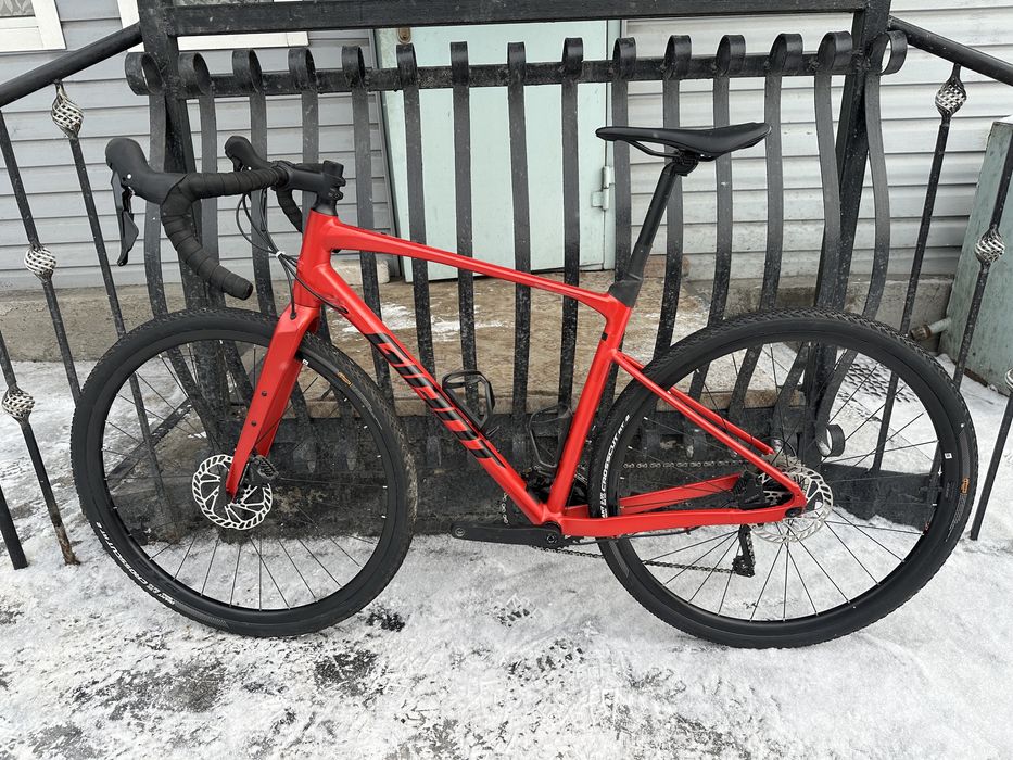 Гравийный велосипед Giant Revolt 1