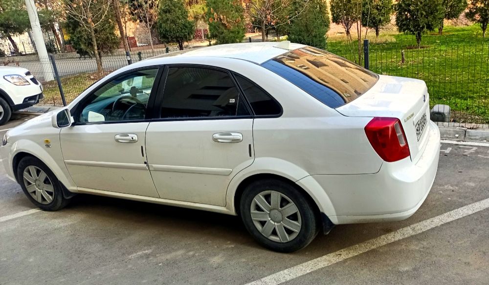 Gentra 2020й люк механик.