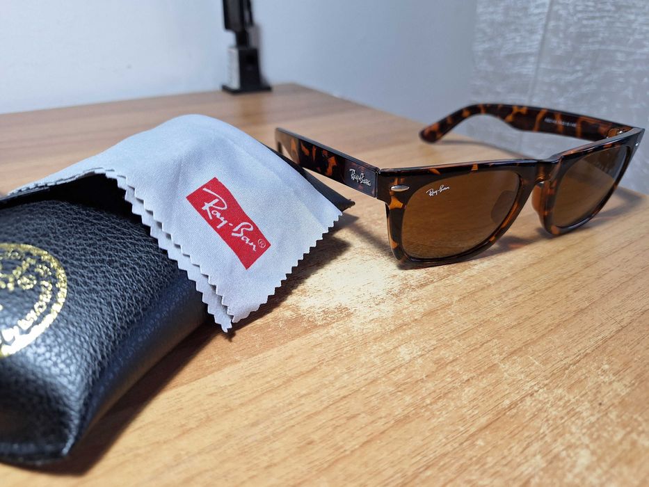 Ray-Ban Очила New Wayfarer Употребявани (С кожен кейс)