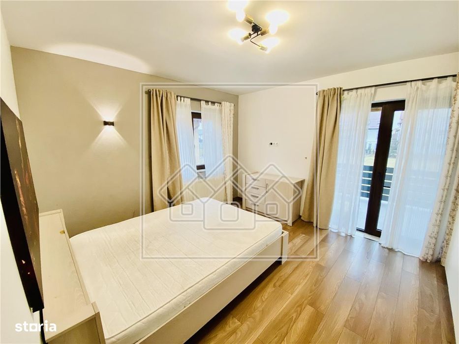 Apartament cu 3 camere si balcon mare, la cheie, terasa mare