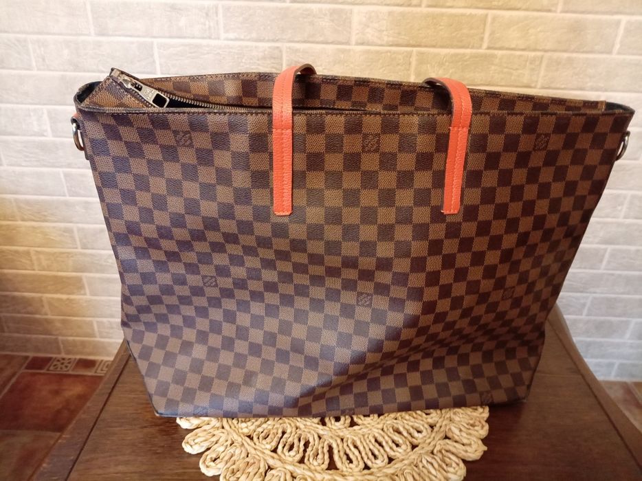 Geanta Louis Vuitton