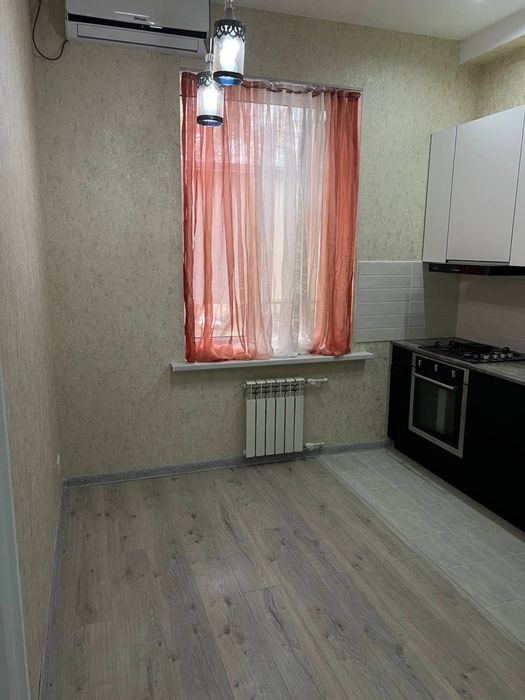 Мирзо- Улугбекский р-н. Продается двухкомнатная квартира