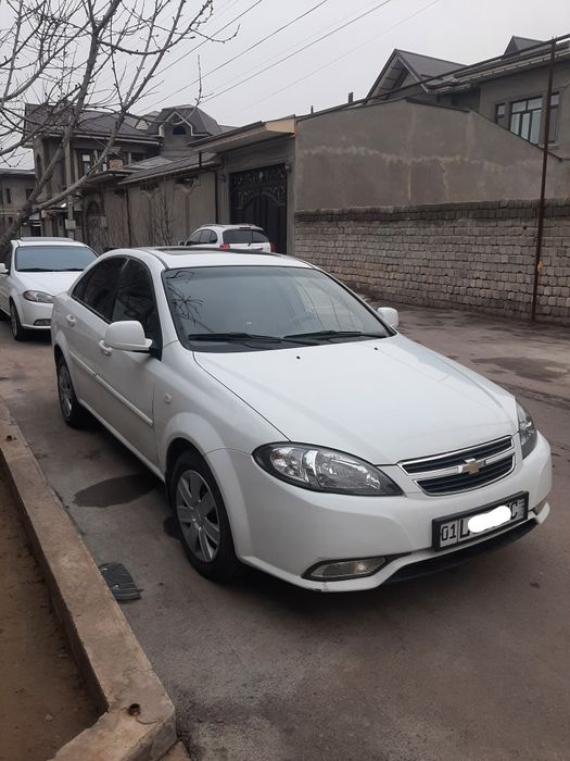 Sotiladi 2016 yil 3 pozitsiya Metan 4 pokolena