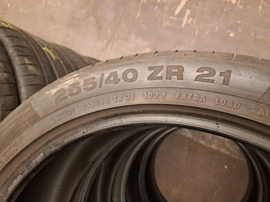 2 anvelope 255/40 R21 Continental