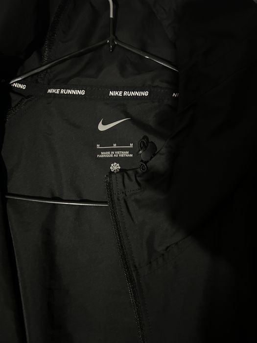Nike ветровка размер М