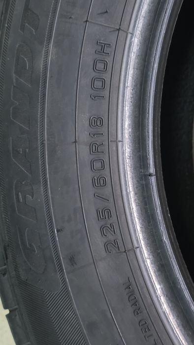 Шины 225/60/18 dunlop