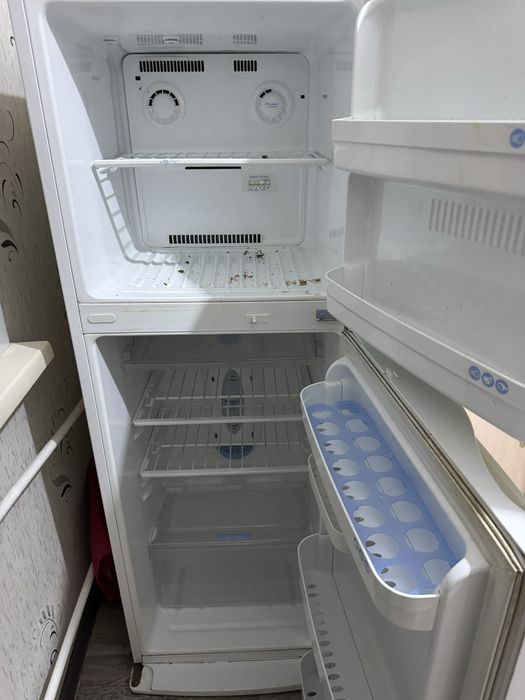 Продам холодильник холодильник