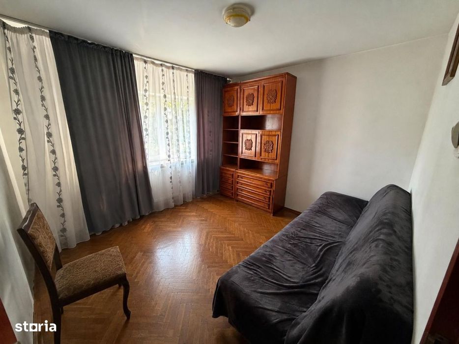 Apartament 3 camere decomandat | Parter | Pelendava