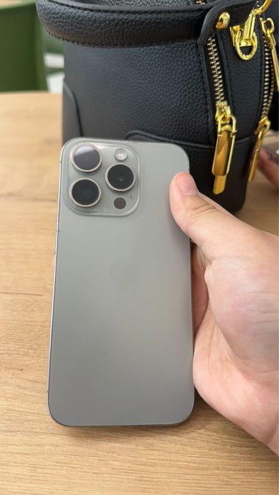 IPhone 15 pro 256гб 88 акб