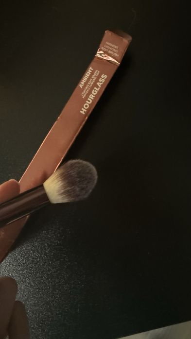 Hourglass Ambient Lighting Edit Face Brush