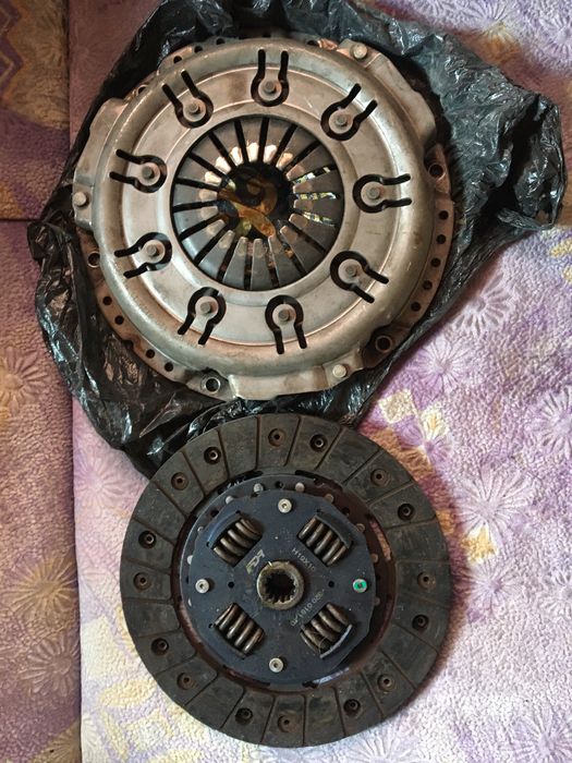 Автозапчасть на опель