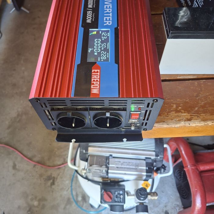 Invertor curent 24v la 230v 5000w