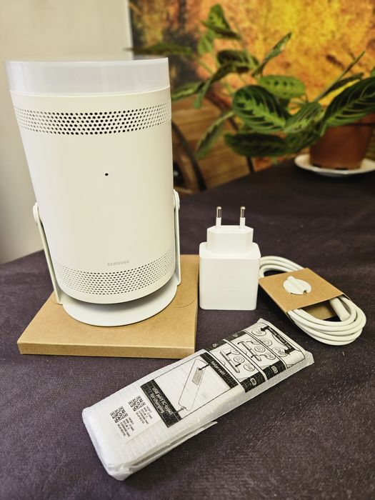 Videoproiector portabil Samsung The Freestyle Gen2, Wireless, Bluetooth 5.2