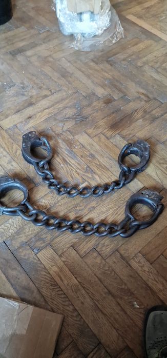 Cătușe lanțuri de picioare